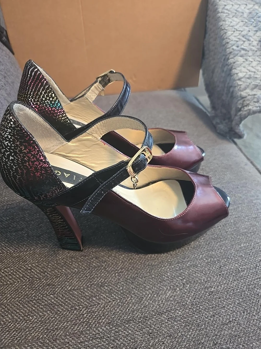 Tatiago Women’s Burgundy Black Peep Toe Mary Jane Heels Multicolor Size 8